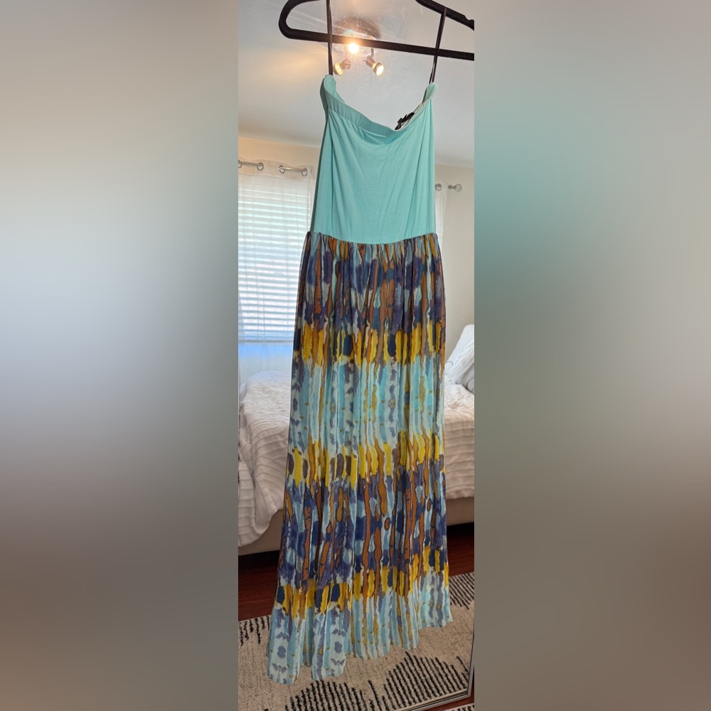 Felicity & Coco (Nordstrom) Tiered Maxi Dress in Blue with brown & yellow